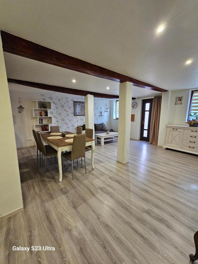 Ferienwohnung ,,Hinter Der Mauer" Hildburghausen Exteriér fotografie